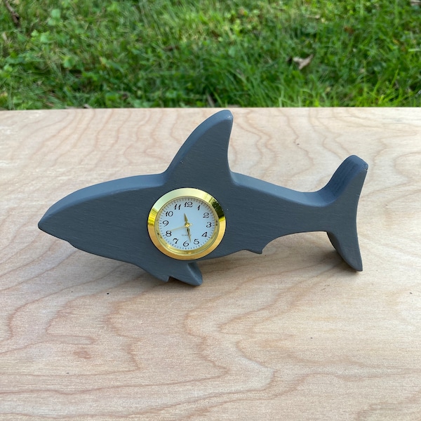 Shark Clock, Gift For Kids, Ocean Decor, Shark Decor, Kid’s Room Decor, Table Clock, Office Decor, Great White Shark