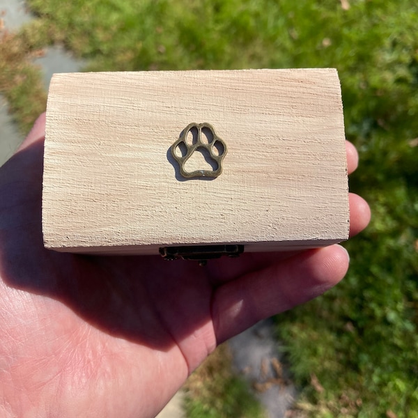 Personalized Wood Box, Hand Painted, Keepsake Box, Wooden Trinket Box, Paw Print Box, Pawprint Gift, Gift For Her, Personalized Gift.