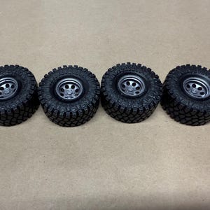3D PRINTED 37x14.5R15 Maxxis Creepy Crawler Tire Mickey Thompson 15x10 Wheels RIMS 1/25 4x4 Off Road Mud Buggy