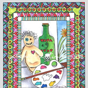 Può includere: Un'illustrazione colorata di una bambola voodoo, una bottiglia verde con un teschio e ossa incrociate e una tavolozza di colori con un pennello. La bottiglia ha il numero 9 e la parola "VAVA" su di essa. Lo sfondo è una cornice colorata con cuori e altri motivi.