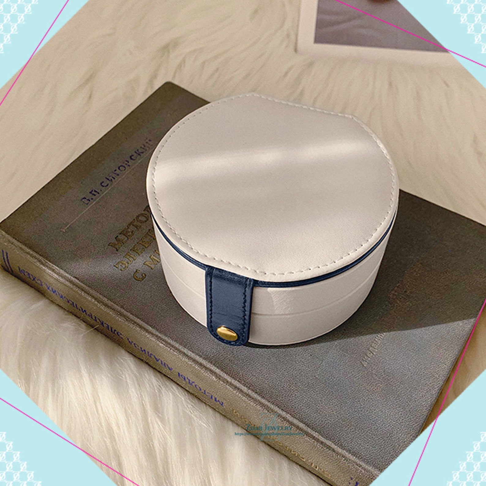 Round Travel Jewellery Case Inital Case Jewellery Box Etsy