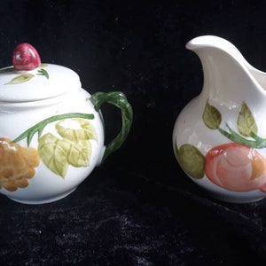 Mason&#39;s fruit milk jug and sugar bowl