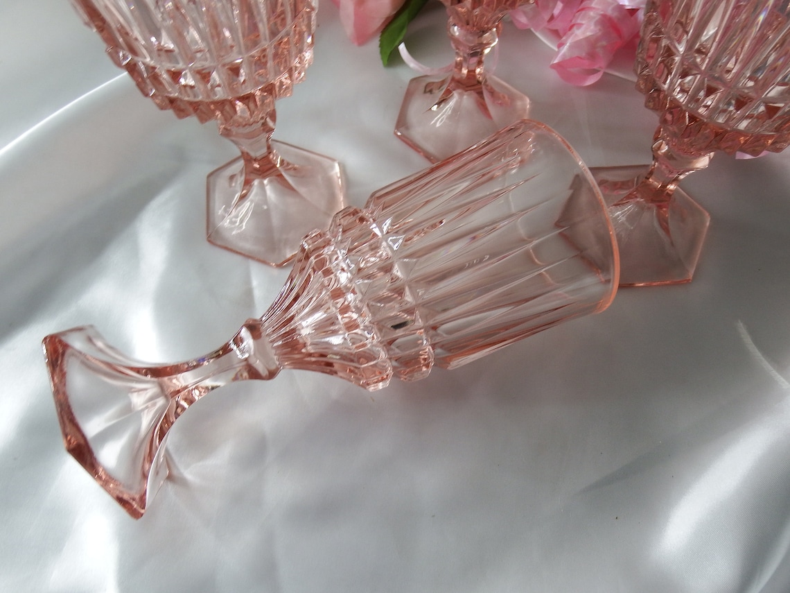 Vintage 1980s Glass Water Goblet Heritage Pink by FOSTORIA | Etsy