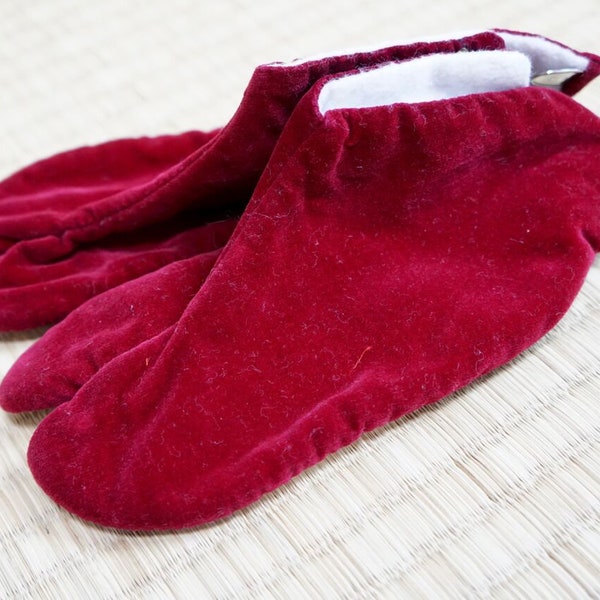 Japanese kid tabi red velvet 15 cm new, baby socks kids tabi, Japanese vintage tabi socks, red tabi, traditional kimono socks, EUR 24, US 8