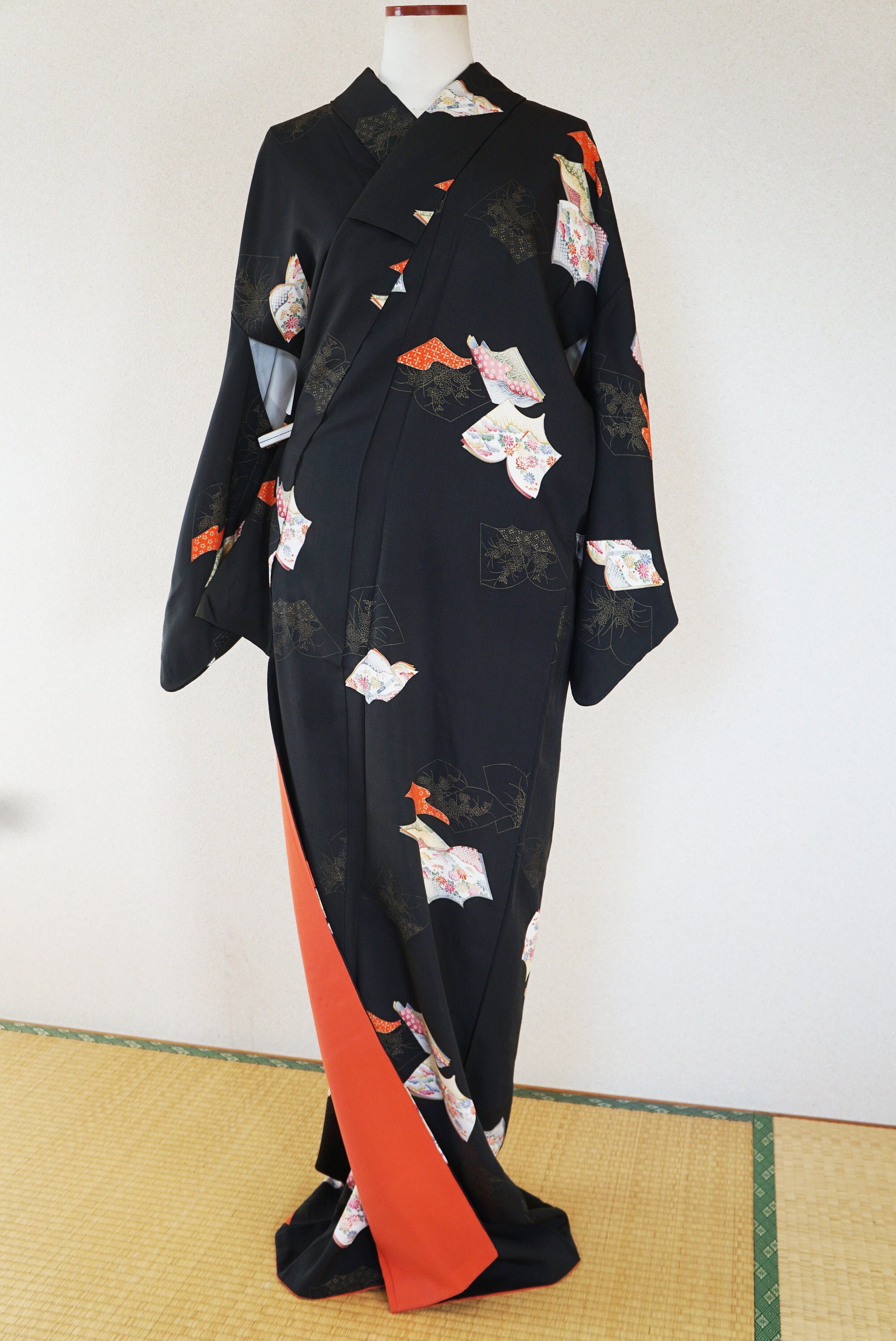 Antique Black Silk Awase Lined Kimono, Book Pattern Antique Black Silk Awase Lined Kimono, Book Pattern