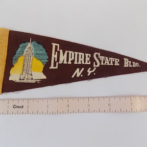 Vintage 1950s Empire State Building Mini Pennant: New York Souvenir