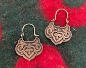 Kazakh earrings flower style with Unique shape metal filigree natural stone