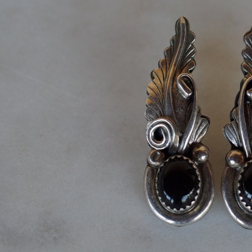 Signed Alfred Martinez Navajo Onyx Sterling Silver Earrings -- shops 12 grams