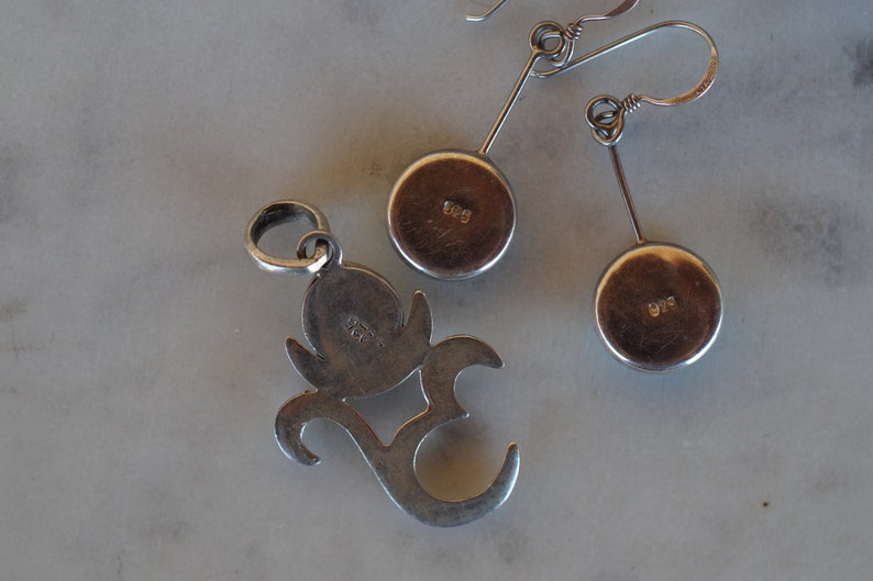 Delicate Shiva Shell Sterling Silver Earrings and Pendant Set