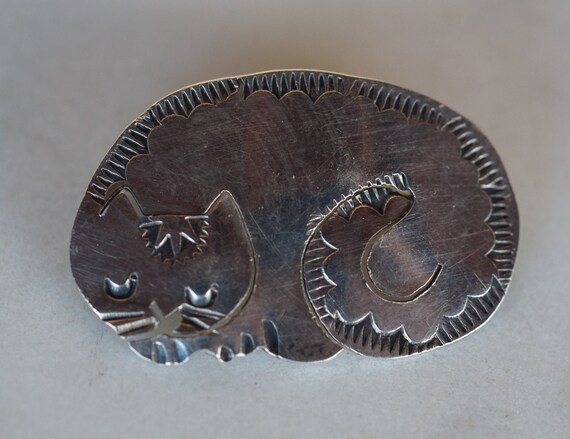 Navajo Mary Chavez Sterling Silver Cat Pin - image 2