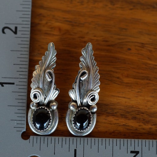 Signed Alfred Martinez Navajo Onyx Sterling Silver Earrings -- shops 12 grams