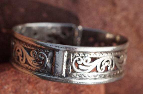 1890's Antique Sterling Silver Bangle  -- 27 grams - image 5