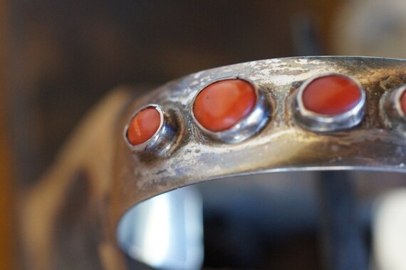 Old Navajo Coral Sterling Siver Cuff Bracelet - image 2