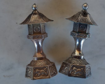 Sterling Silver Pagoda Salt and Pepper Shakers --- 54 grams