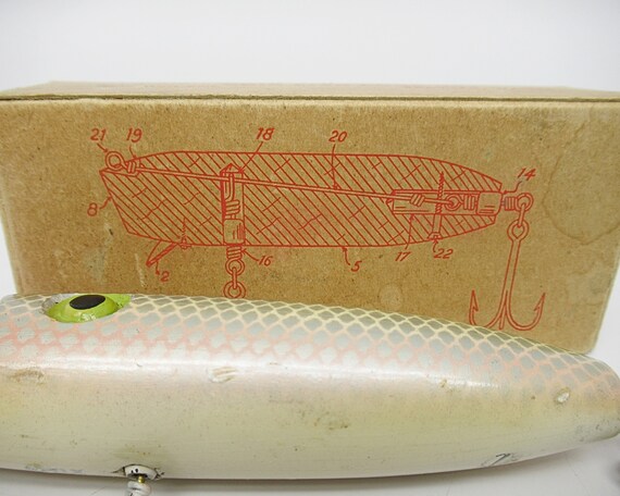 Vintage Chix Wooden Fishing Lure Plug Fishing Gift for Dad Fishing Decor  Antique Fishing Tackle Swiveled 
