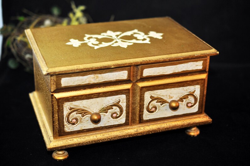 With a mirror inside Wonderful Gift Jewelry Box Make up box #1986 Great Florentine We have more to select from Musical