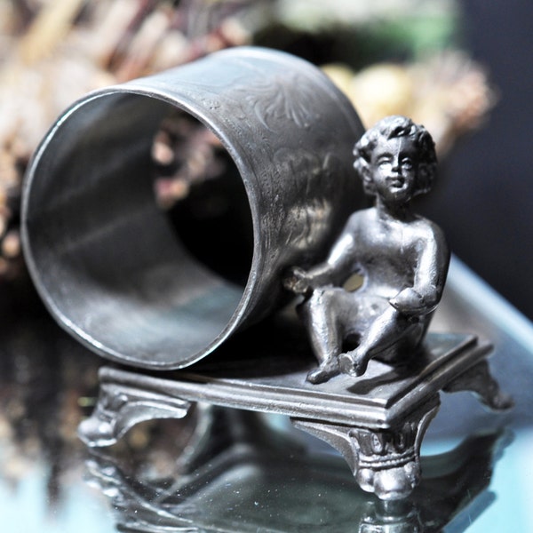 Cherub Victorian Napkin Ring, Pairpoint Mfg. Vintage, Antique, Co. open 1880-1930, Angel Napkin ring, Crest on top, Great Gift Idea #397