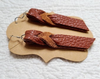 Genuine Leather Blood Knot Earrings in Chestnut Brown