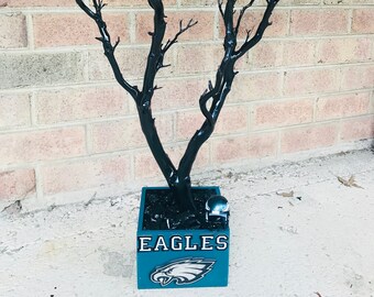 34in Philadelphia EAGLES Tree!