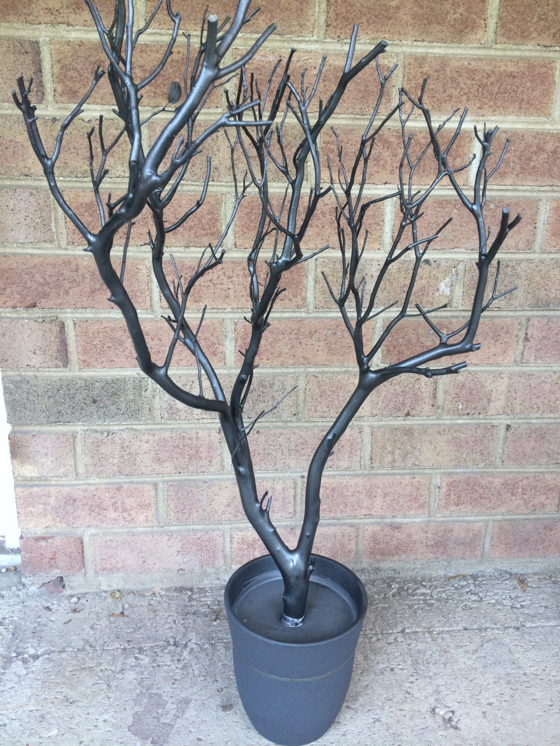 Hanging Crystals for Manzanita Tree Centerpiece, Trumpet Vase