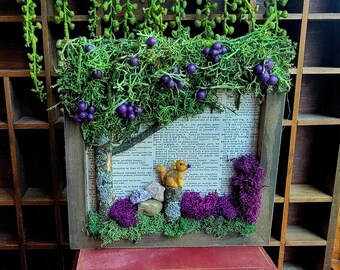 Escena de naturaleza en miniatura, decoración estilo cabaña, decoración estilo duende, escena de jardín de setas, decoración de setas, decoración de bosque, decoración de ardillas del bosque