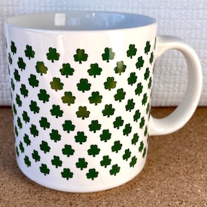 Vtg Shamrock Mug, Green and White, Made in Taiwan