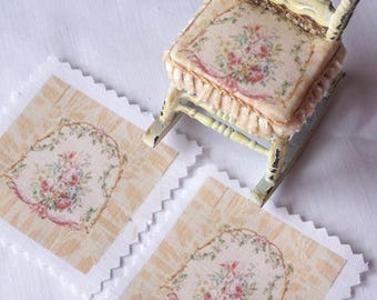 Nieuw** KIT gestoffeerde poppenhuisstoel. Stoffen kussen op schaal 1:12, sprei, bank, stoel, miniatuur naaibenodigdheden poppenhuis