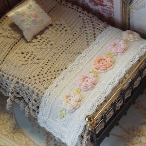 Dollhouse Miniature crochet bedspread/ half top blanket hand made crocheted embroidery bedlinen Throw Blanket / Bed Throw / Crocheted Afghan