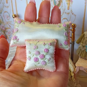 NEW**Dollhouse SET of bed pillow silk embroidered. 1:12 Miniature pillows bed linnen, cushions dollhouse mini collection.