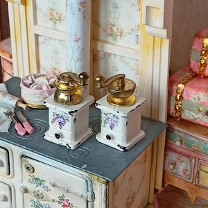 NEW**Dollhouse shabby lavender metal accessories. 1:12 Miniature accesories for lavender kitchen mini lavender collectors.
