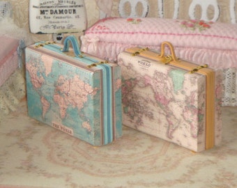 1:12 Doll house Miniature Vintage Leather Wood Suitcase Mini Luggage Box L2H2 