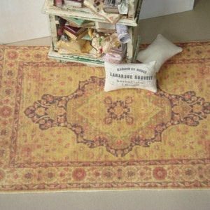 Dollhouse Persian  rug. 1:12 Dollhouse miniature rugs. Dense fringle.