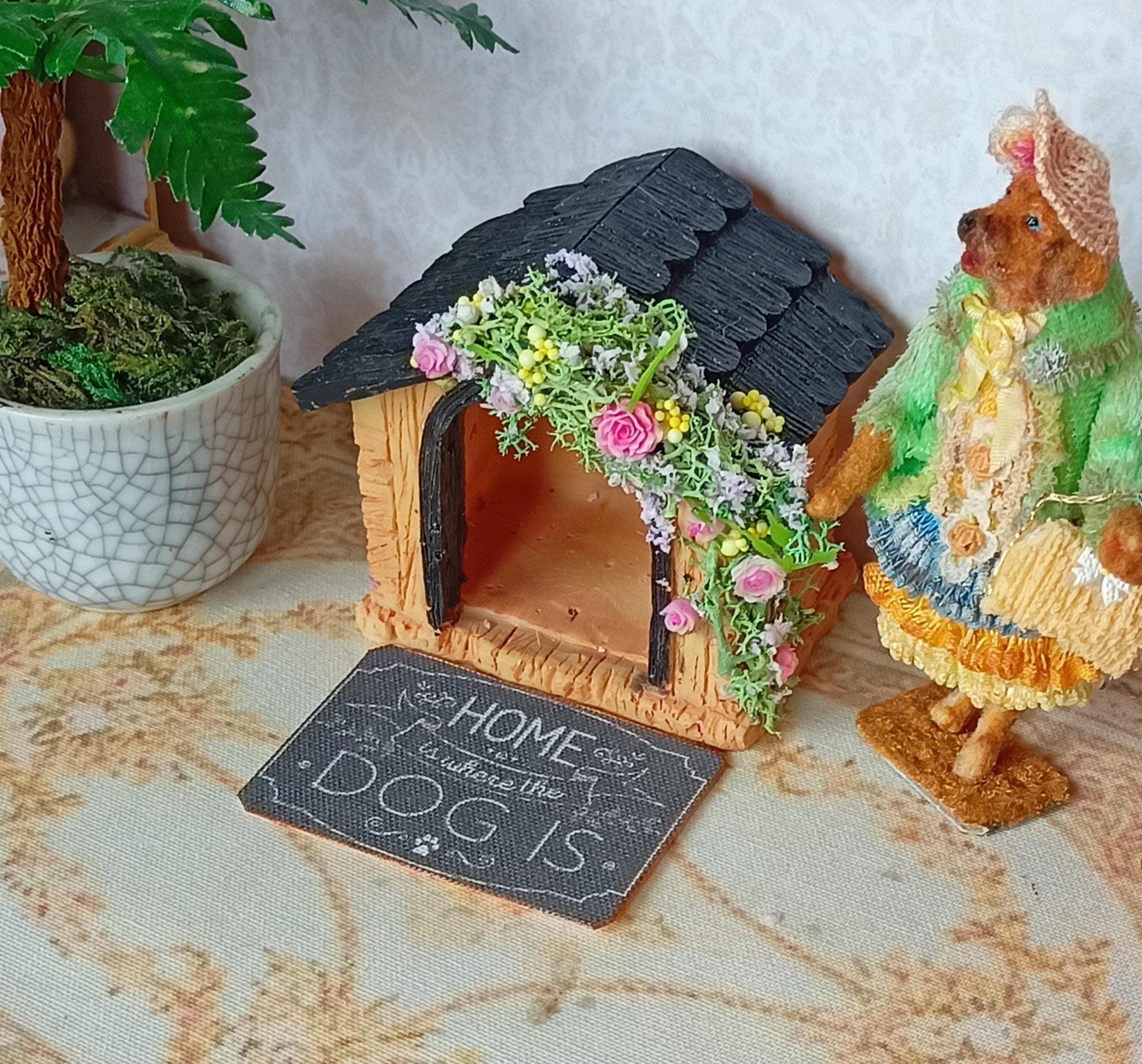 New** Dollhouse Dogs House. 1:12 Miniature Dog House Porcelain