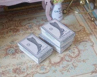 NUEVO**Caja de zapatos vintage de Dollhouse para Casas de Muñecas. 1:12 Zapatos de almacenamiento antiguos para damas complementos Caja en miniatura para casas de muñecas.