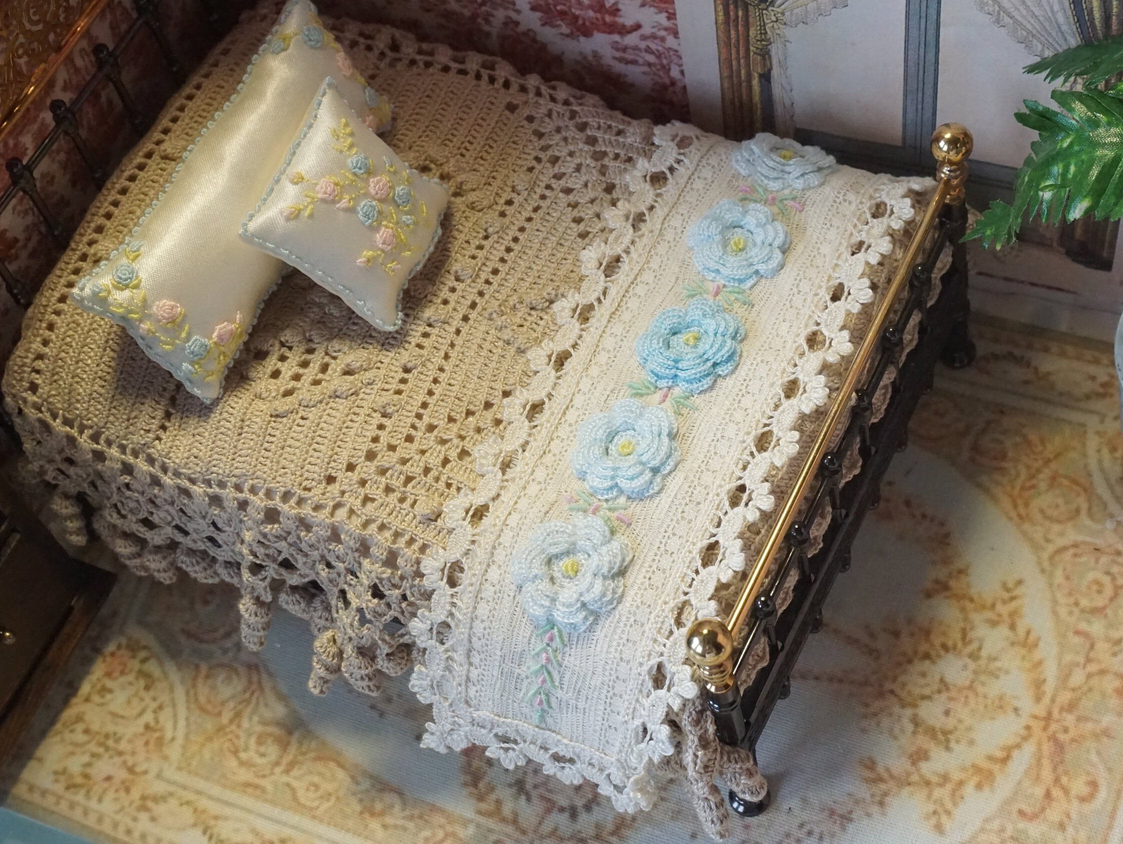 フランス アンティーク 手刺繍カットワーク レース ベビー用ベッドカバードール フランス アンティーク 手刺繍カットワーク レース ベビー用