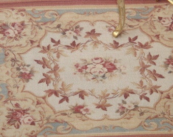 Dollhouse Victorian roses rug. 1:12 Dollhouse miniature rugs with dense fringle.