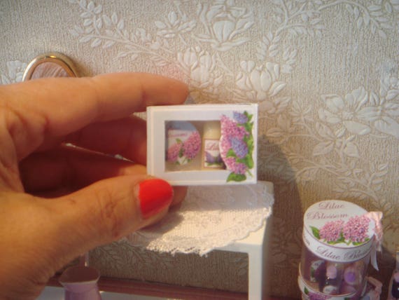 Dollhouse Perfum body care gift box. Lilac Blossom Collection. 1:12 Miniature bath complement for dollhouses. Perfumery dollhouse miniature.