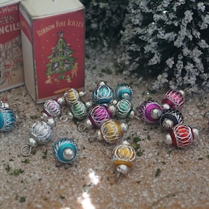 **Puppenhaus-Laternenschmuck** 1:12 Miniatur Weihnachtsstrumpf Puppenstuben. Miniatur Dekorationen für Puppenstuben .