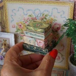 NEW***Dollhouse four Shabby Distressed hard boxes set 2. 1:12 Miniature old storage boxes for Dollhouse.