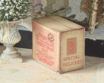 Dollhouse Christmas Antique Delivery box. 1:12 Christmas box for Dollhouses.