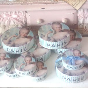 NEW***Dollhouse Marie Antoniette ladies boxes. 1:12 Miniature romantic boxes wardrobe decor complements ladies powder tiny boxes.