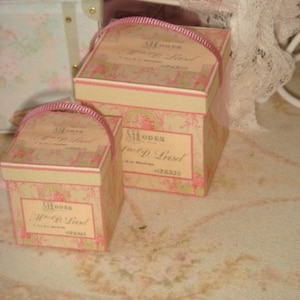 Two French style Dollhouse ladies hatboxes. 1:12 dollhouse miniature ladies complements.