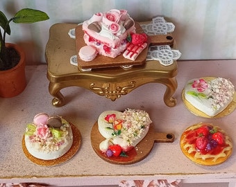 ストロベリーパンナコッタ在庫7 平日特別企画プリンからビールまで全１１種類のいちごを使った商品が