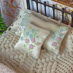 NEW**Dollhouse SET of bed pillow silk embroidered. 1:12 Miniature pillows bed linnen, cushions dollhouse mini collection.