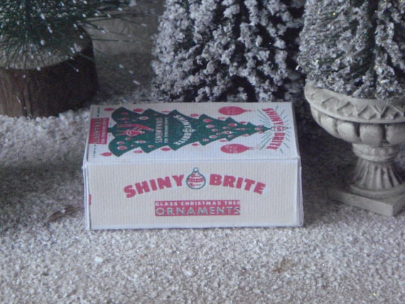 Puppenhaus 1:12 # Weihnachten 2 Geschenk-Boxen 