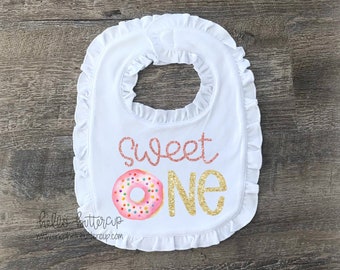 First Birthday Outfit Girl, Donut First Birthday bib, Girls first birthday outfit, Cake smash outfit, Donut grow up, Sweet one Birthday bib