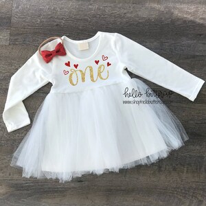 Valentine First Birthday Dress, First birthday outfit girl, Onederland, Queen of hearts birthday outfit, Cake smash outfit, Wonderland Dress