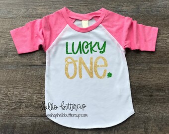 First birthday outfit girl, Cake smash outfit, Girls first birthday outfit, Birthday shirt, Baseball tee, Lucky one, Shamrock Birthday Shirt