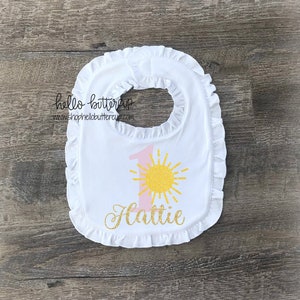 You are my sunshine Birthday, First Birthday Outfit Girl, First birthday bib, Girls first birthday outfit, Cake smash outfit, Birthday bib