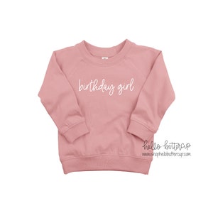 Birthday Girl Shirt, Birthday outfit girl, Birthday girl shirt, Birthday girl sweatshirt, Birthday Babe, Birthday shirt, Pullover Sweater